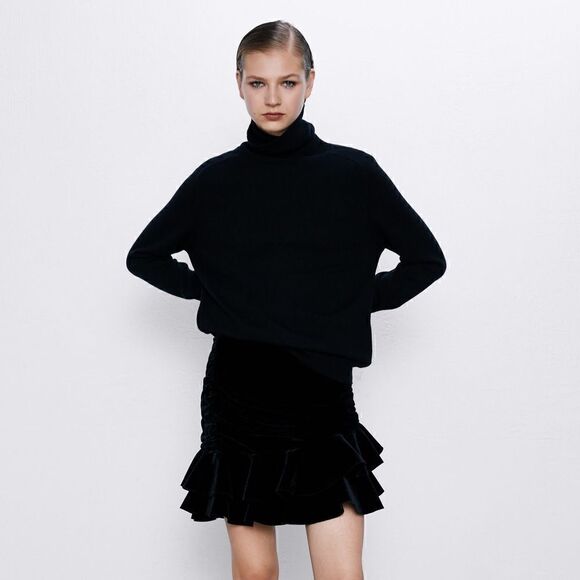 ZARA VELVET MINI SKIRT - Picture 9 of 10